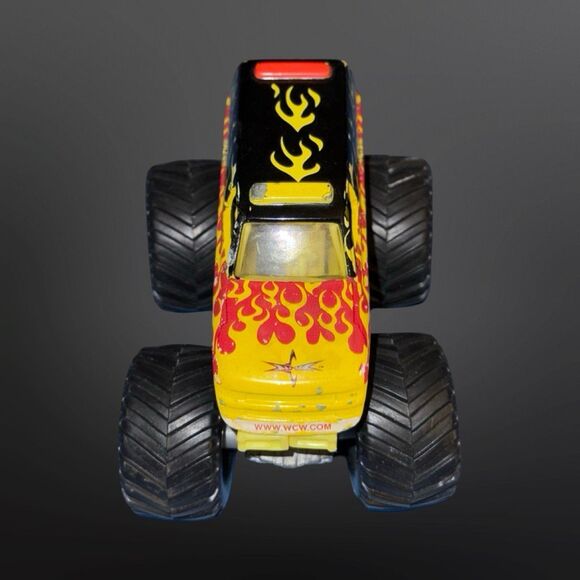 Hot Wheels Monster Jam Diecast Metal Base Nitro Machine Monster Truck 1:64 A26 - Picture 2 of 10